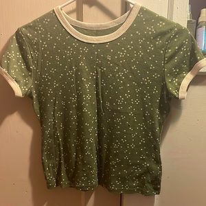 It’s an xs, it’s green and white, its stretchy